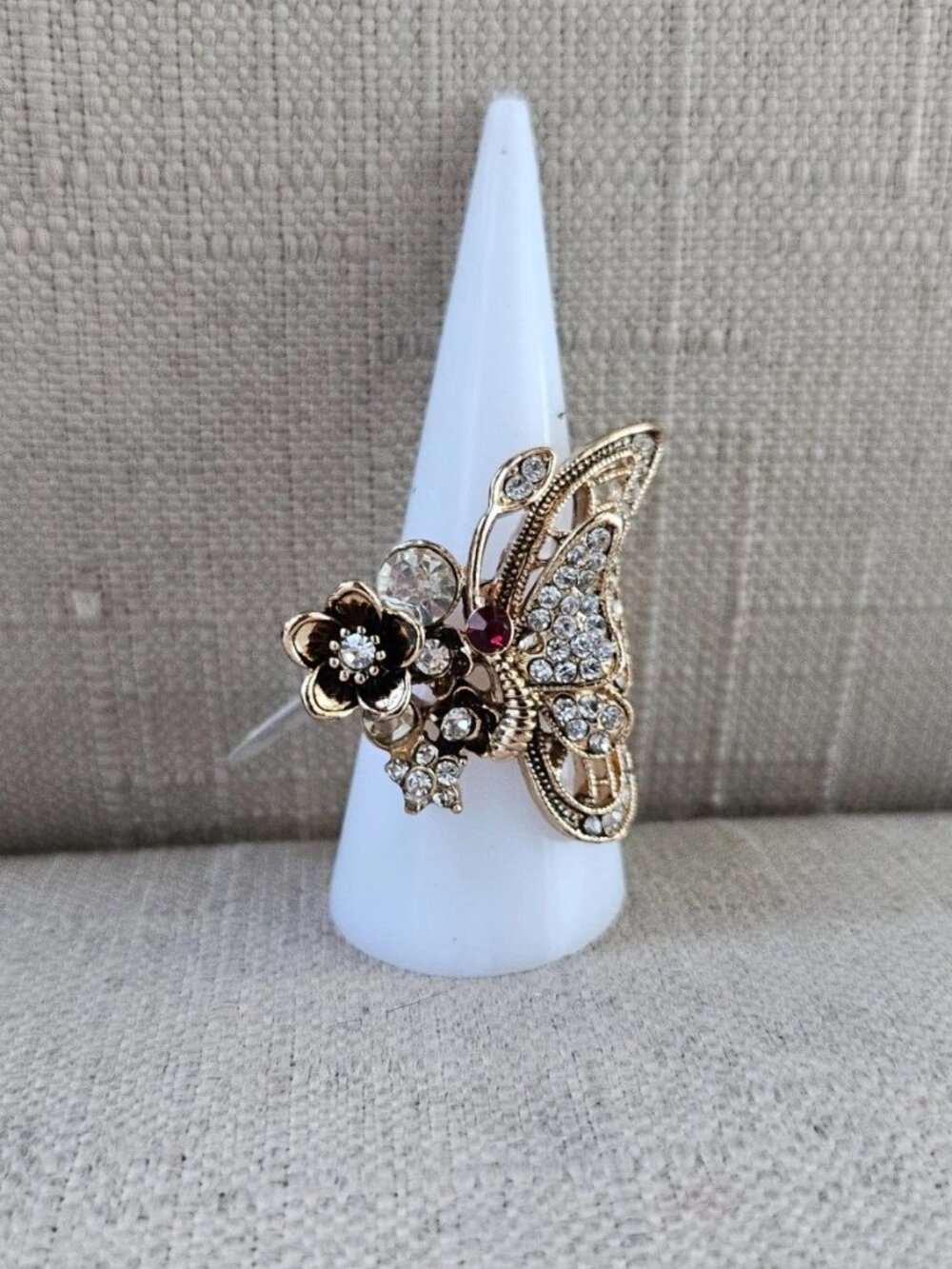 Butterfly Ring Fashion Women Ring Gold Tone Fashion Jewelry Ring Size 8 NW - Picture 10 of 11